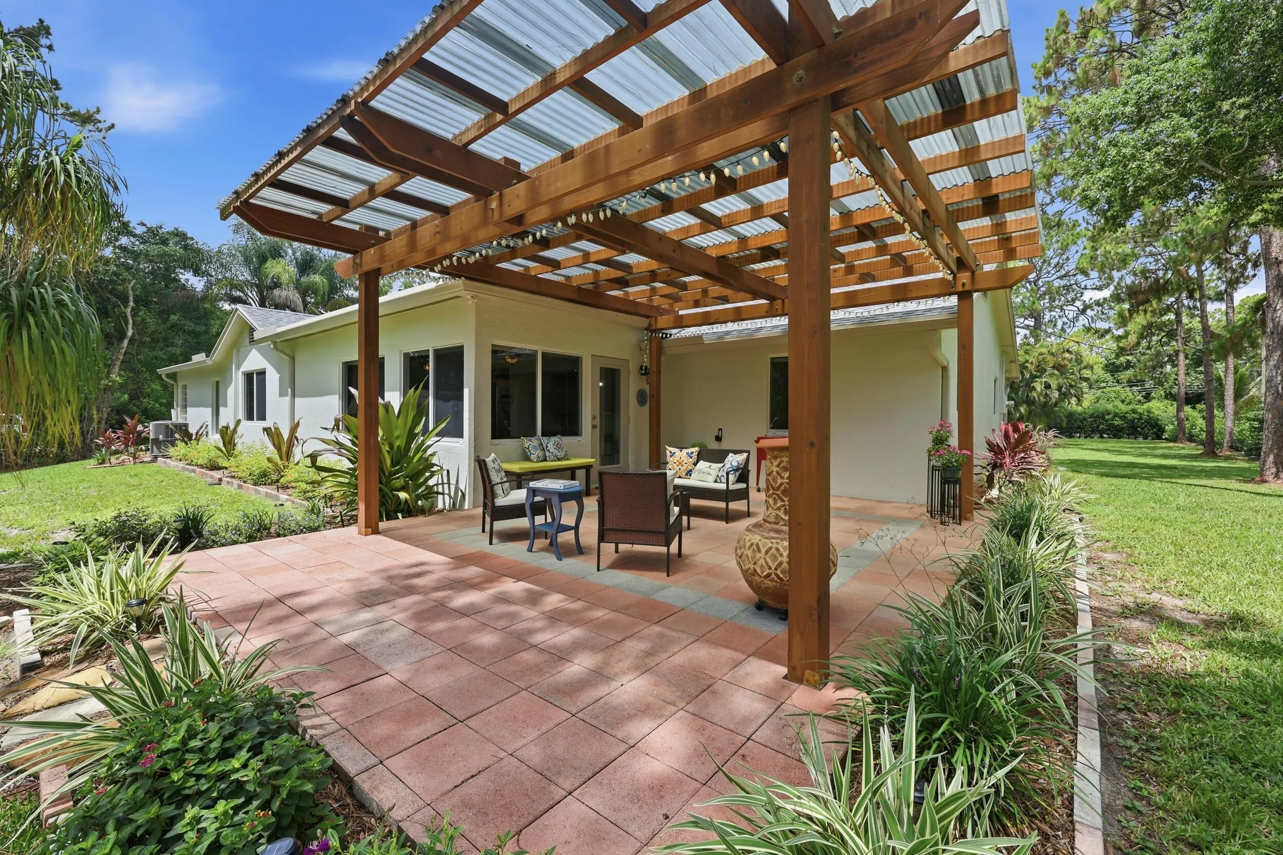 COVERED PERGOLA