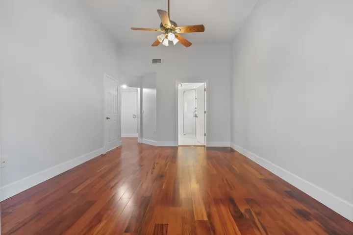 Mster Bedroom
