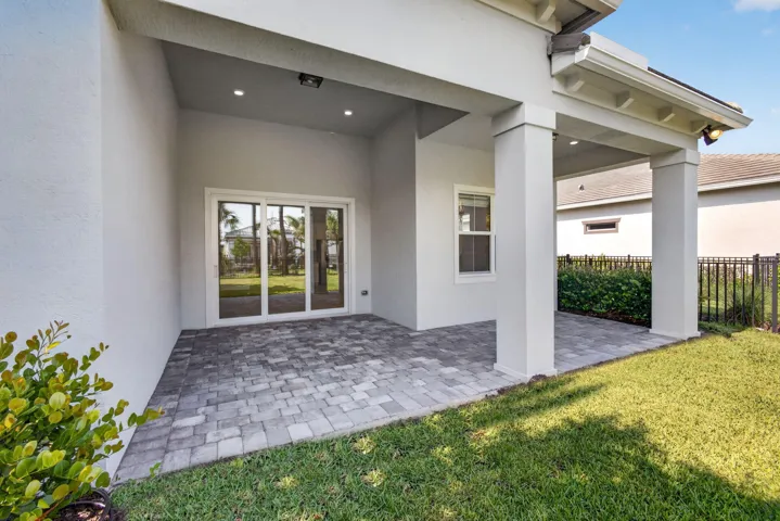 COVERED PATIO III