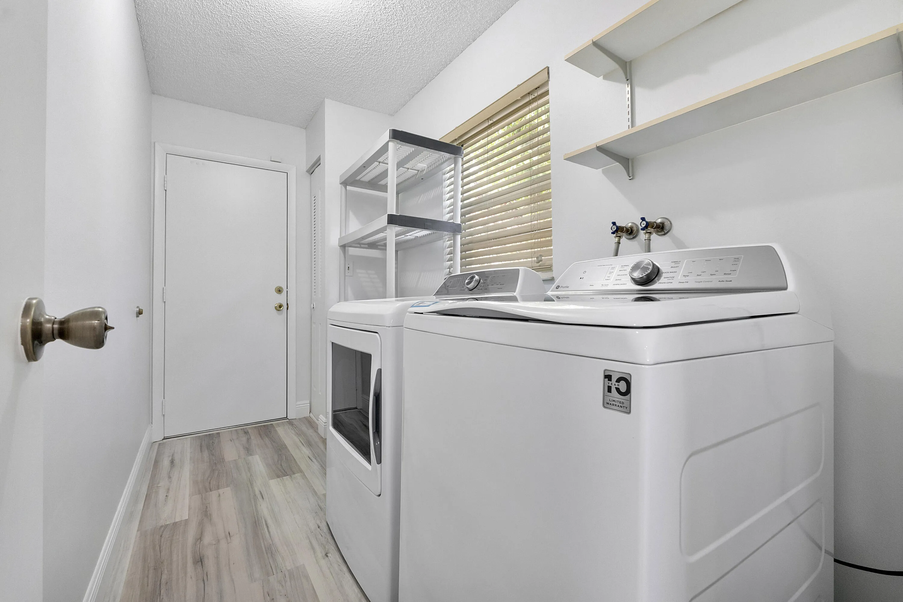 11454 Nw 41st St_031