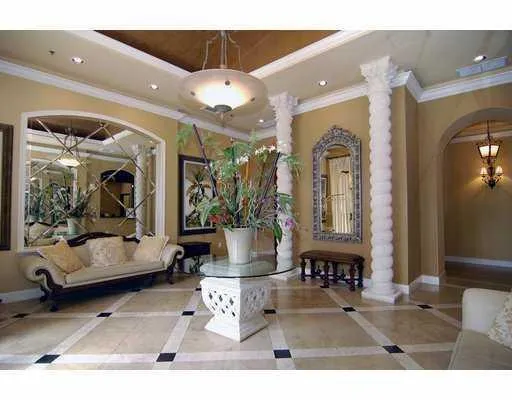 VENETIAN MARBLE FORYER