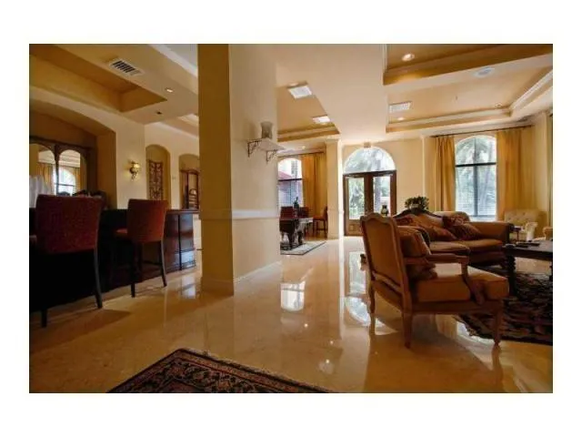 CLUBHOUSE/PARTY ROOM