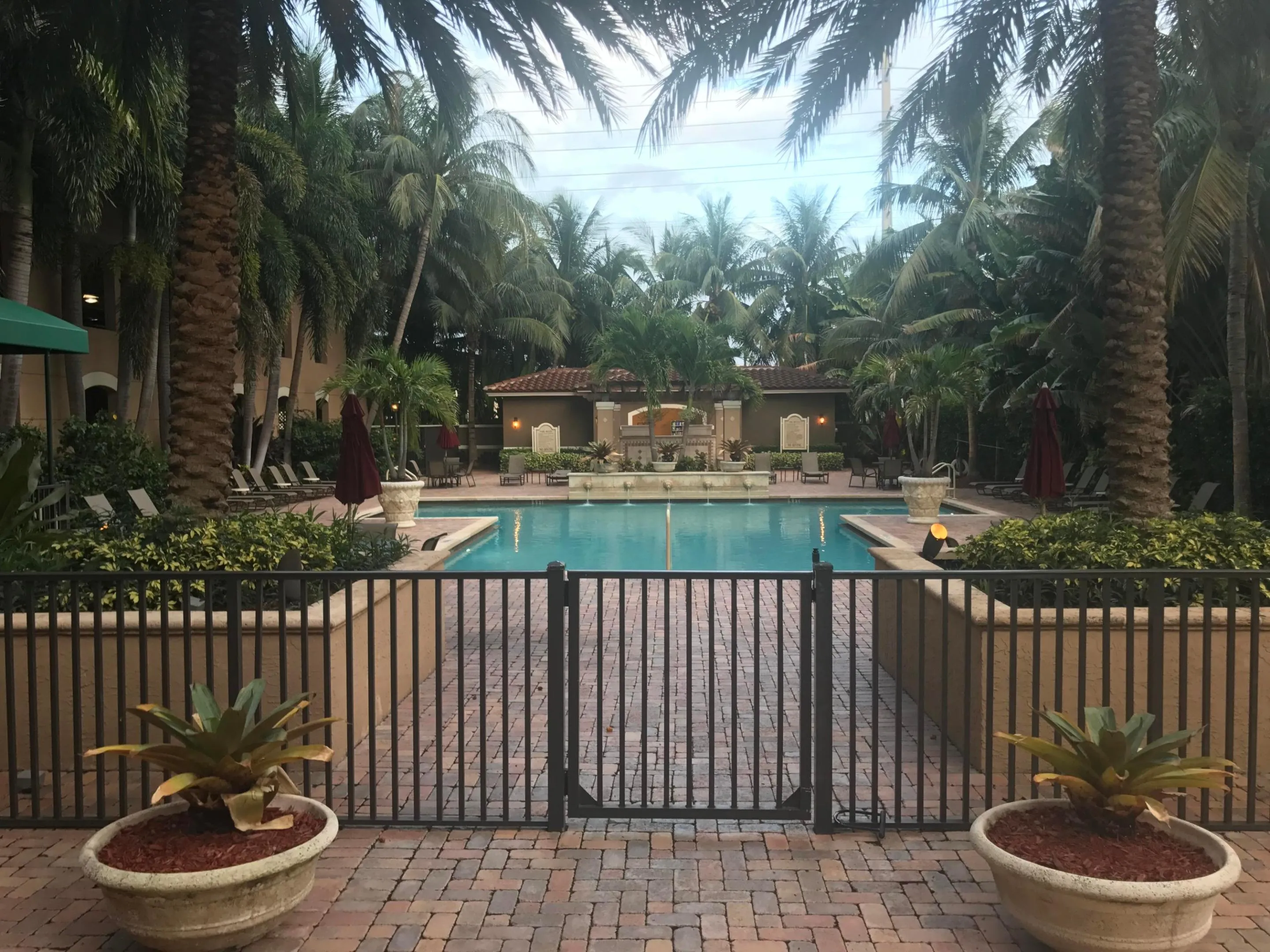 GARGEN POOL ENTRANCE
