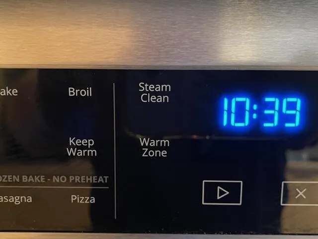 STEAM CLEAN OVEN