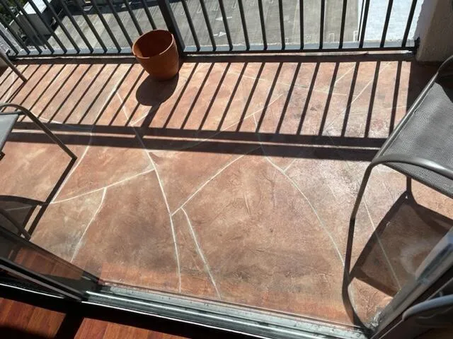 FLAGSTONE BALCONY