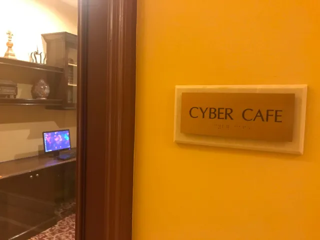 FREE BUSINESS CENTER