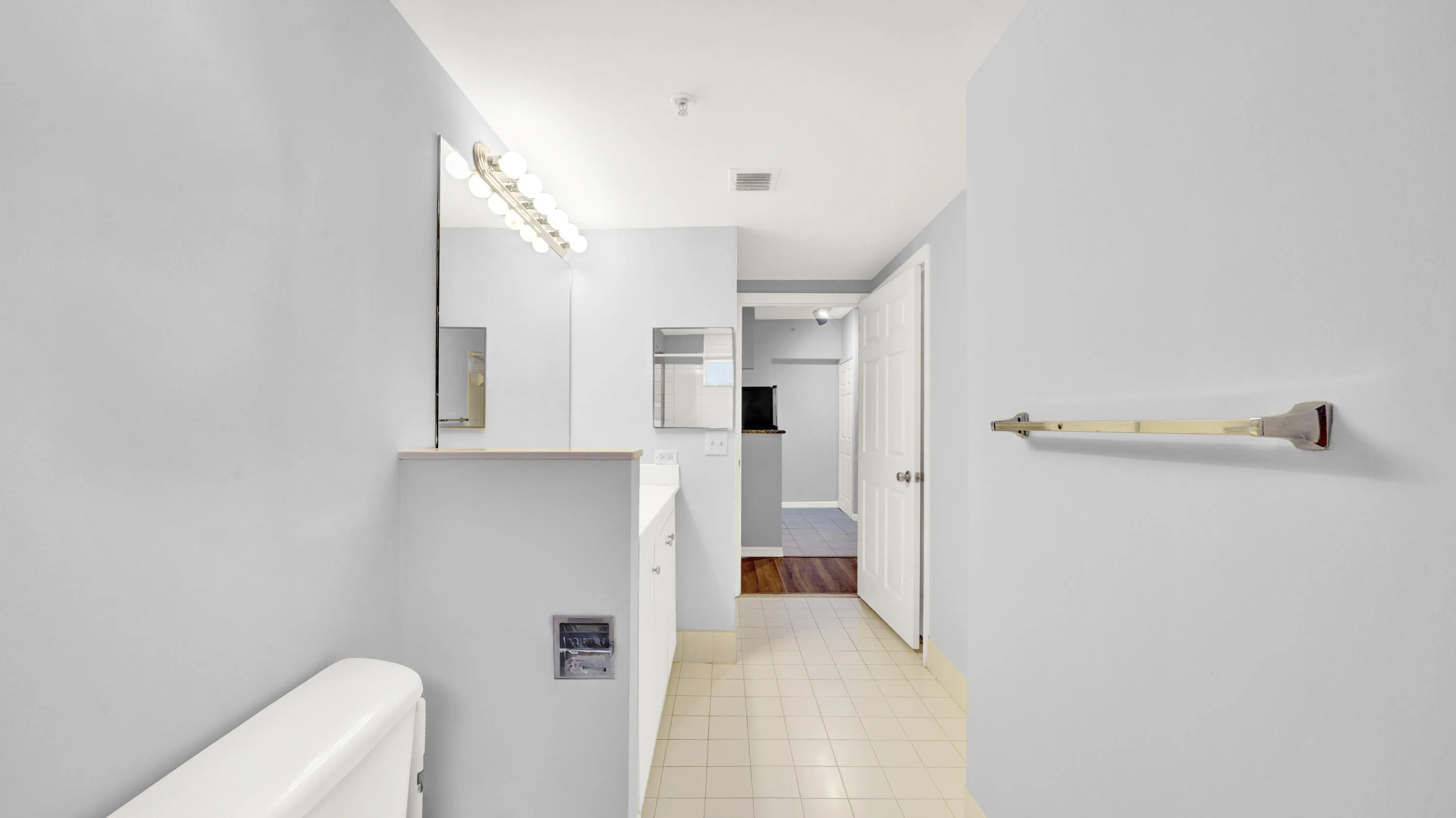 Master Bathroom (2)