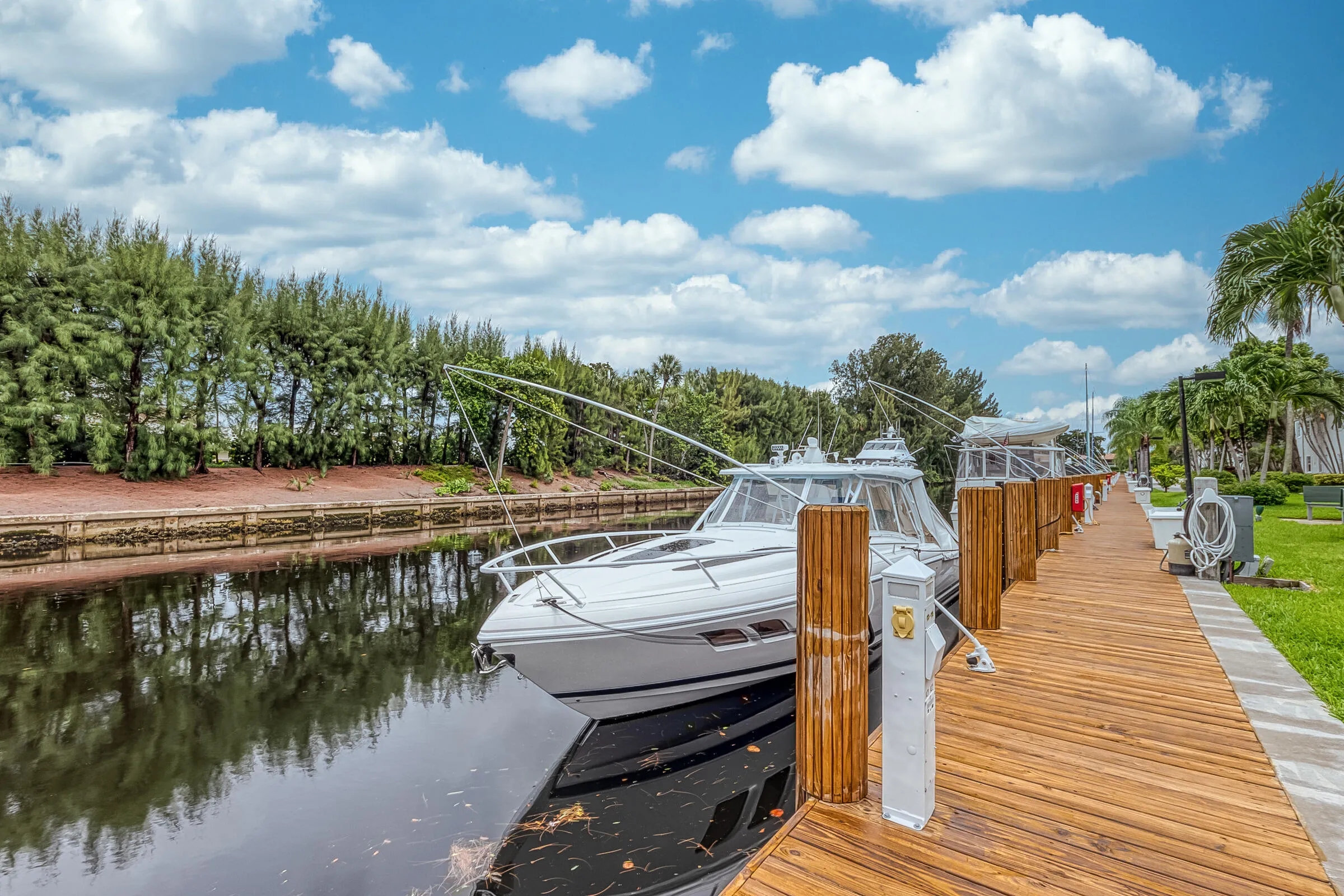 Canal leading to​​‌​​​​‌​​‌‌​‌‌​​​‌‌​‌​‌​‌​​​‌​​ Intercoastal