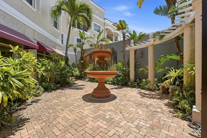 courtyard again