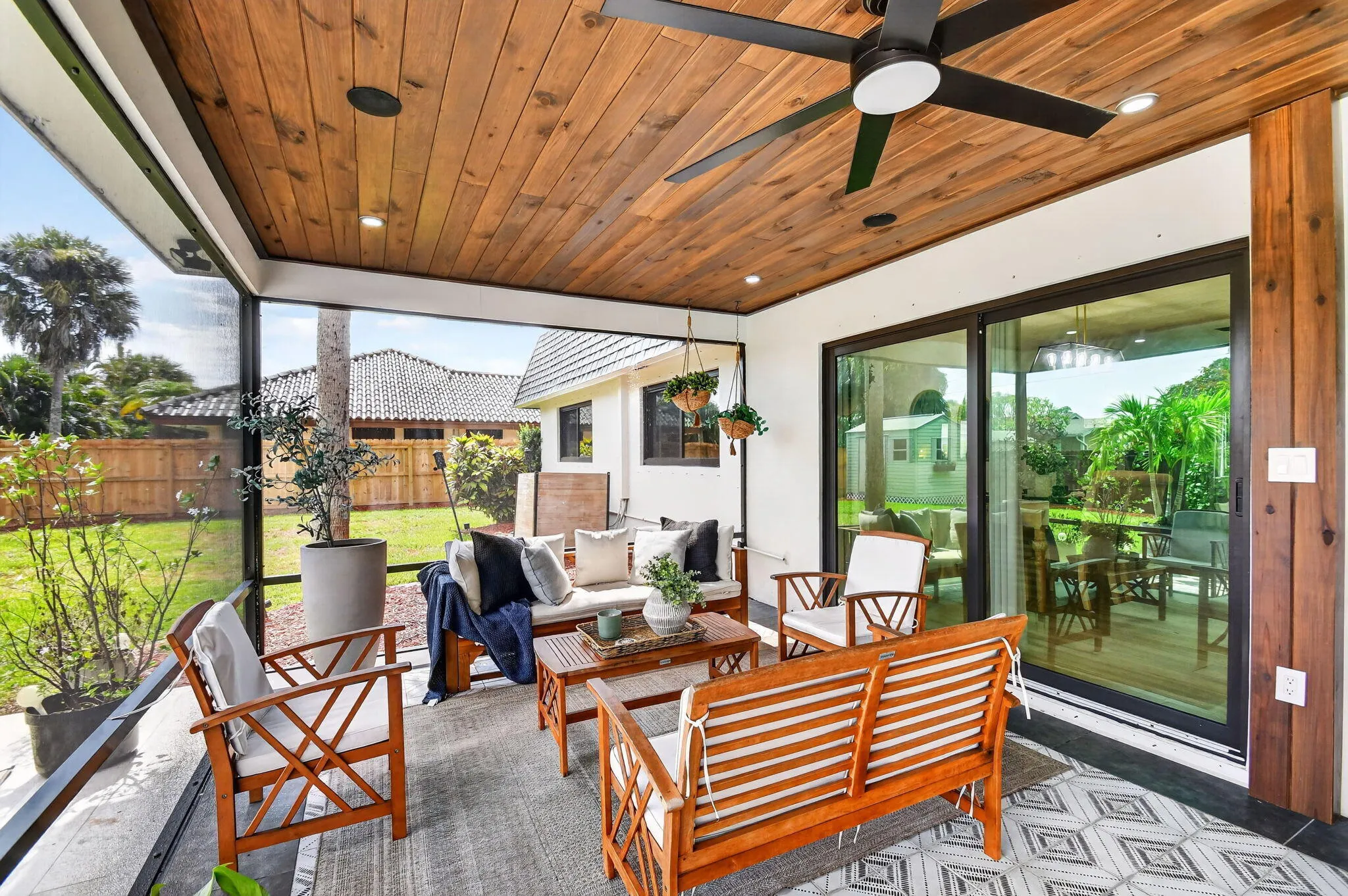 Screened in Patio