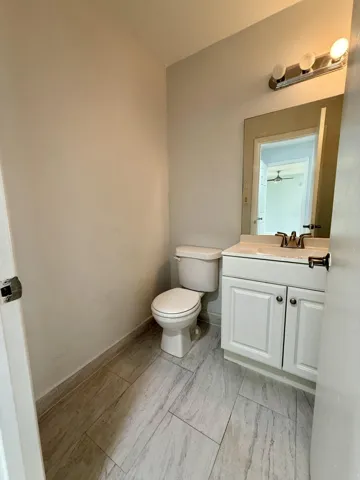 2nd Bathroom