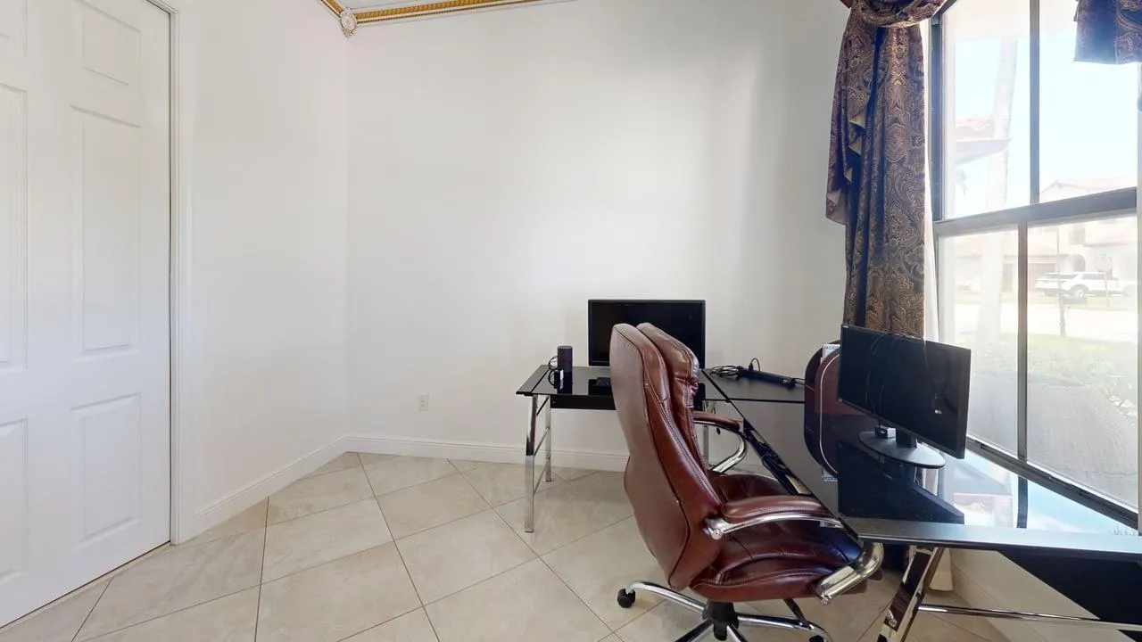 Downstair office or guest room