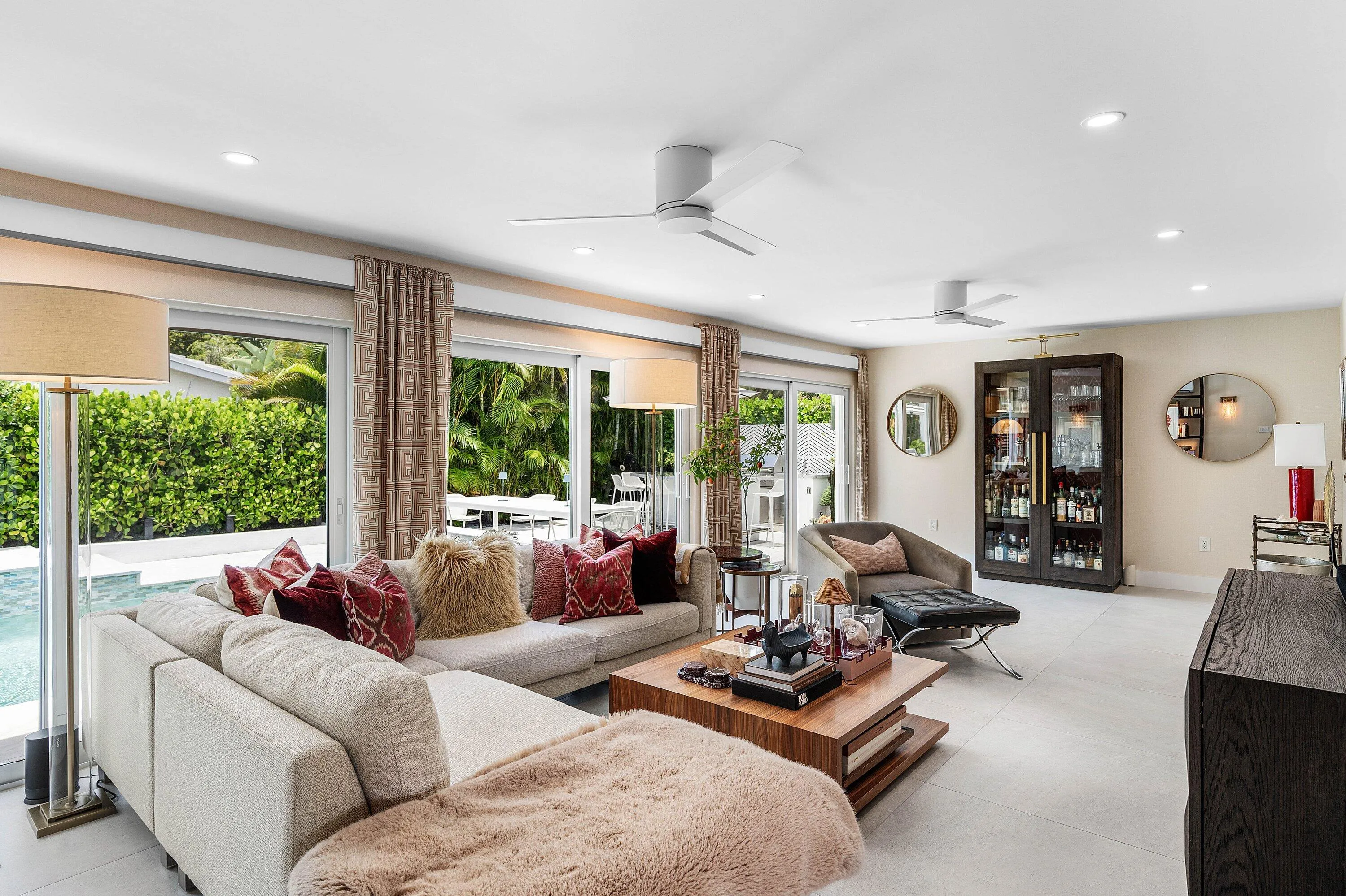 018-3481Northeast18thAvenue-OaklandPark-