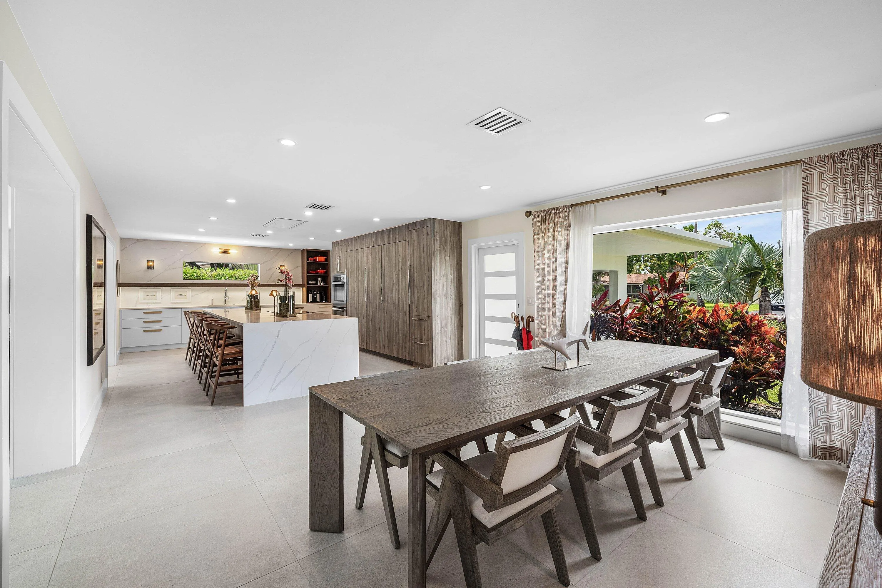 008-3481Northeast18thAvenue-OaklandPark-
