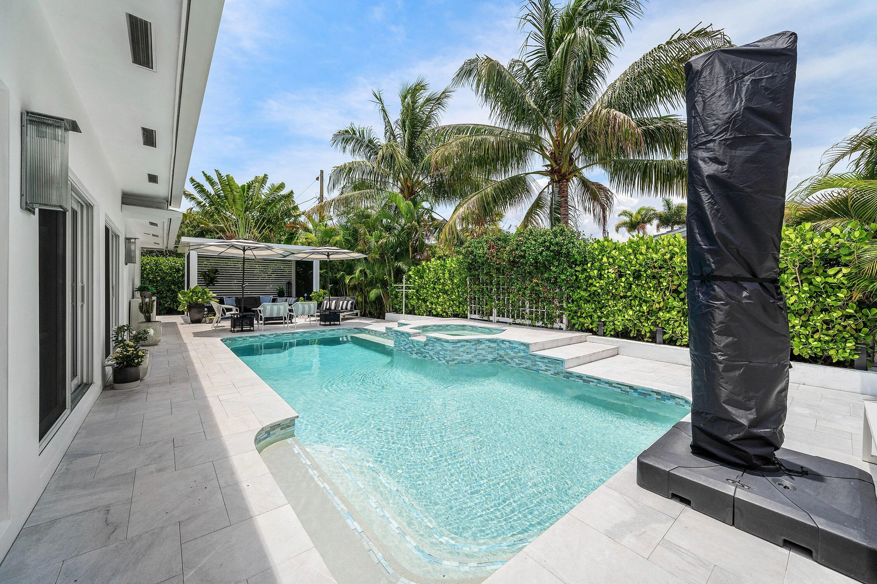 033-3481Northeast18thAvenue-OaklandPark-
