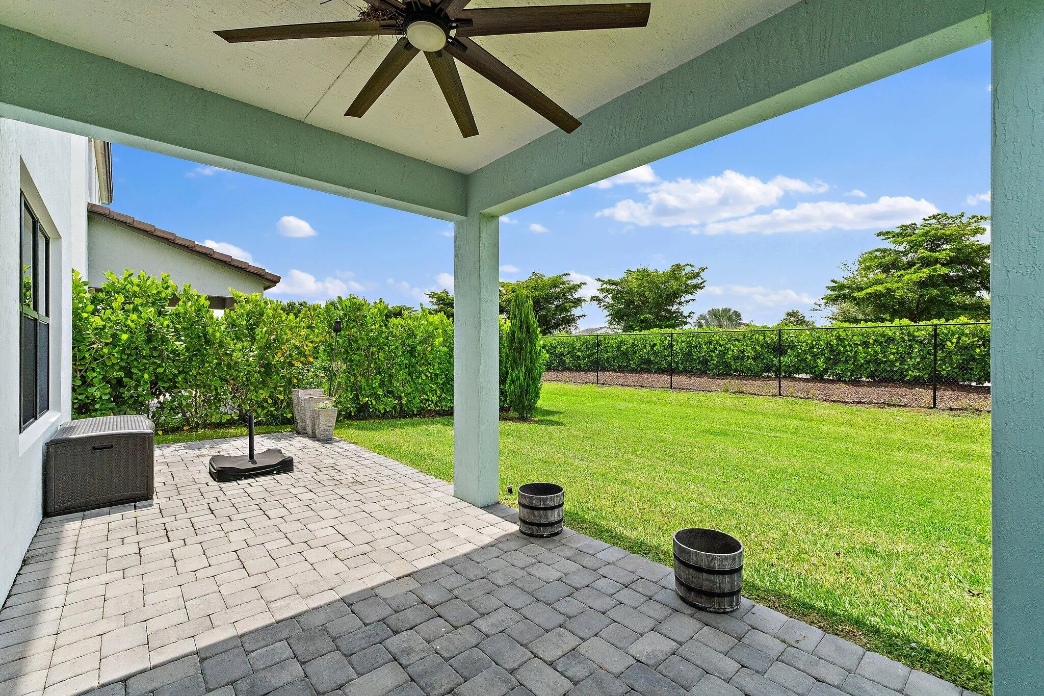 042-16378SeaTurtlePl-WestPalmBeach-SMALL