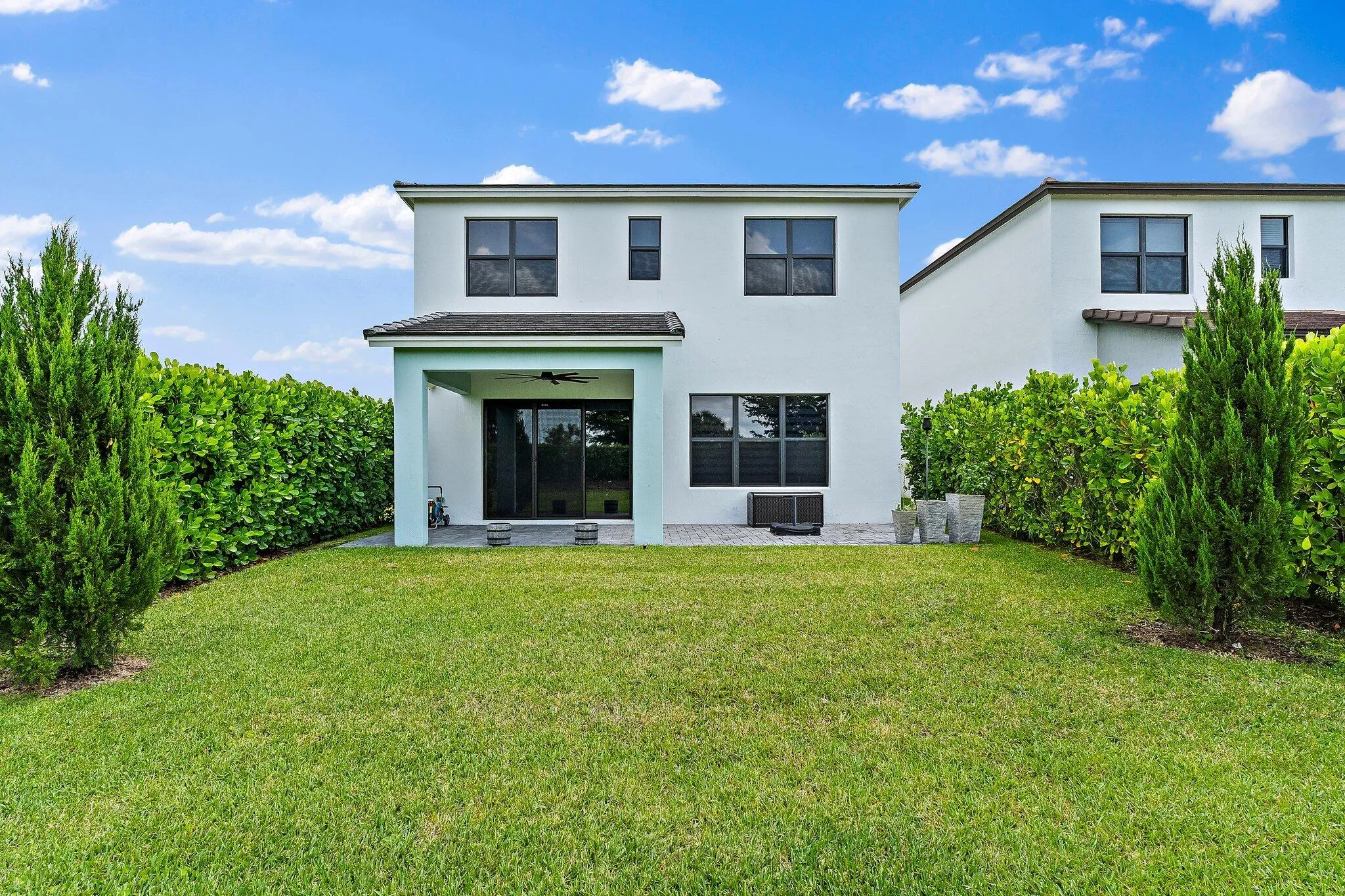 046-16378SeaTurtlePl-WestPalmBeach-SMALL