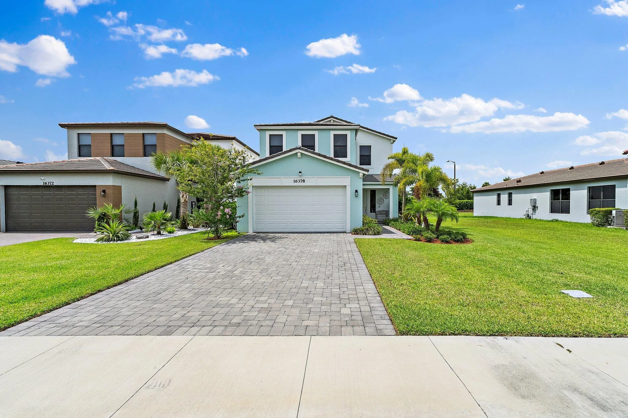 002-16378SeaTurtlePl-WestPalmBeach-SMALL