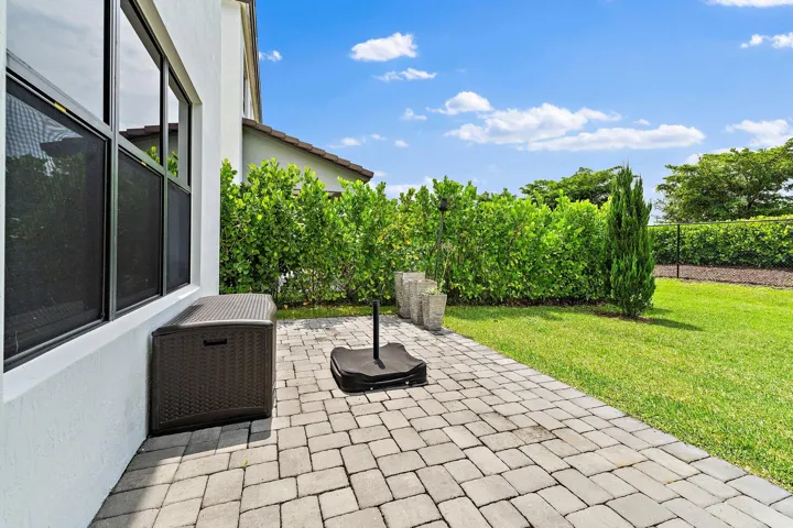 043-16378SeaTurtlePl-WestPalmBeach-SMALL