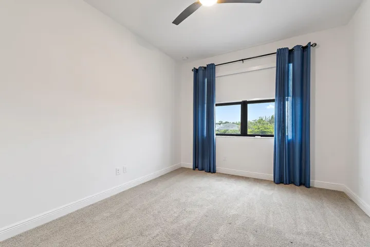 041-16378SeaTurtlePl-WestPalmBeach-SMALL
