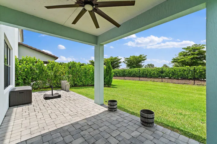 042-16378SeaTurtlePl-WestPalmBeach-SMALL