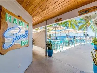Tide House Patio ...