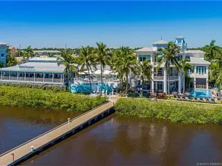 Tidehouse and Yacht Club...