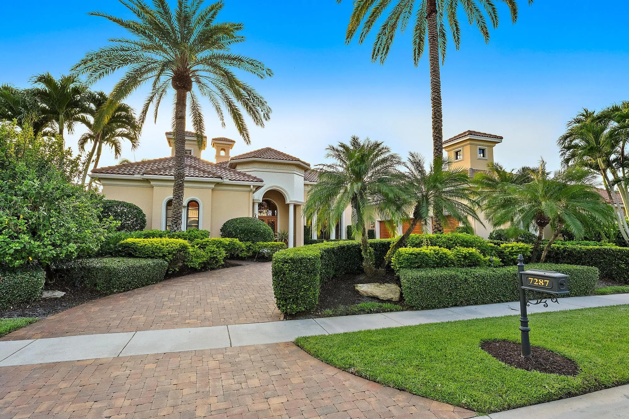 7287 Horizon Drive