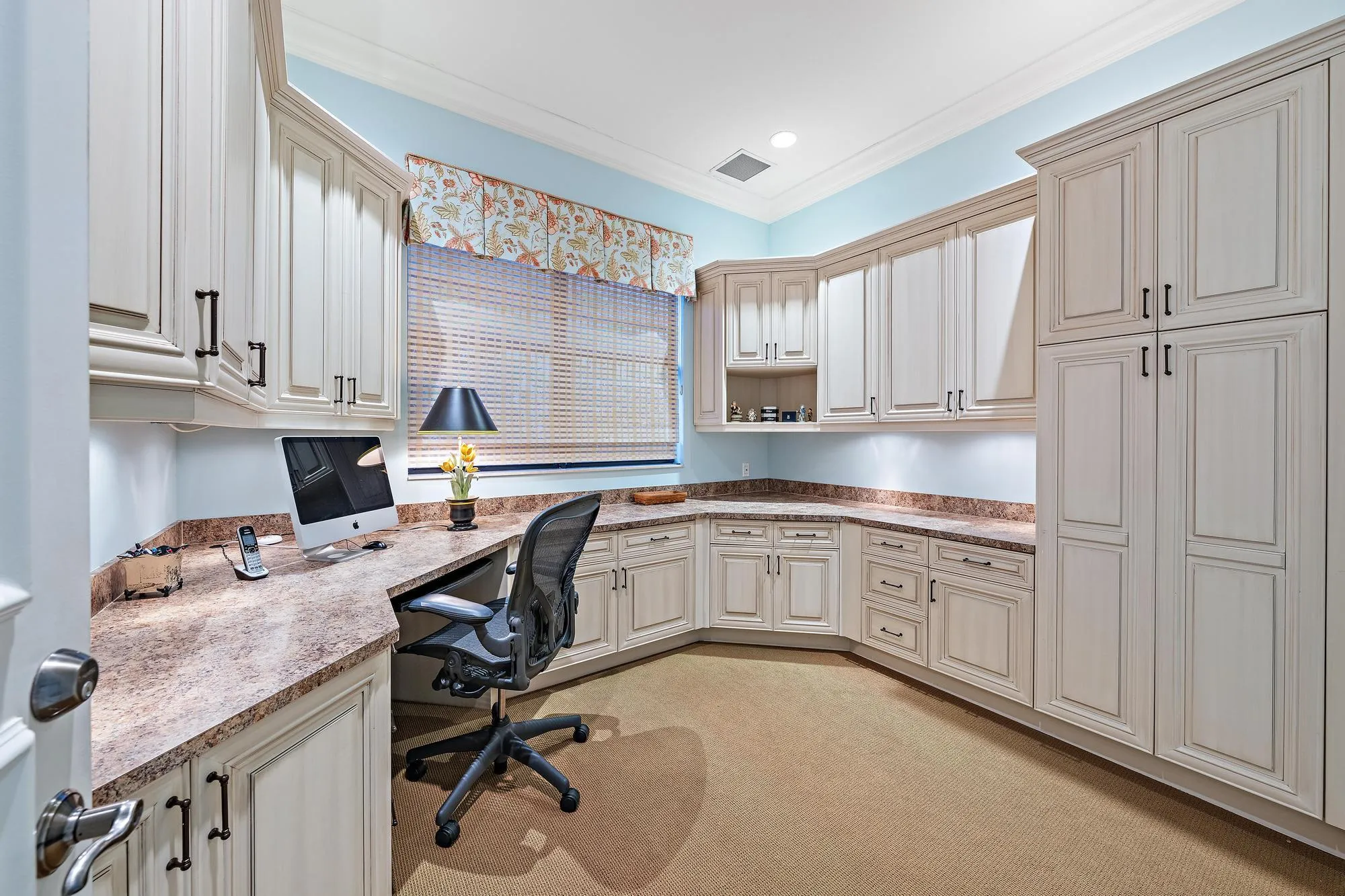 7287 Horizon Drive