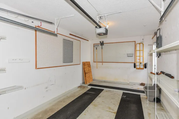 2641 Gately Dr W_1701_Jody Coltogirone_3