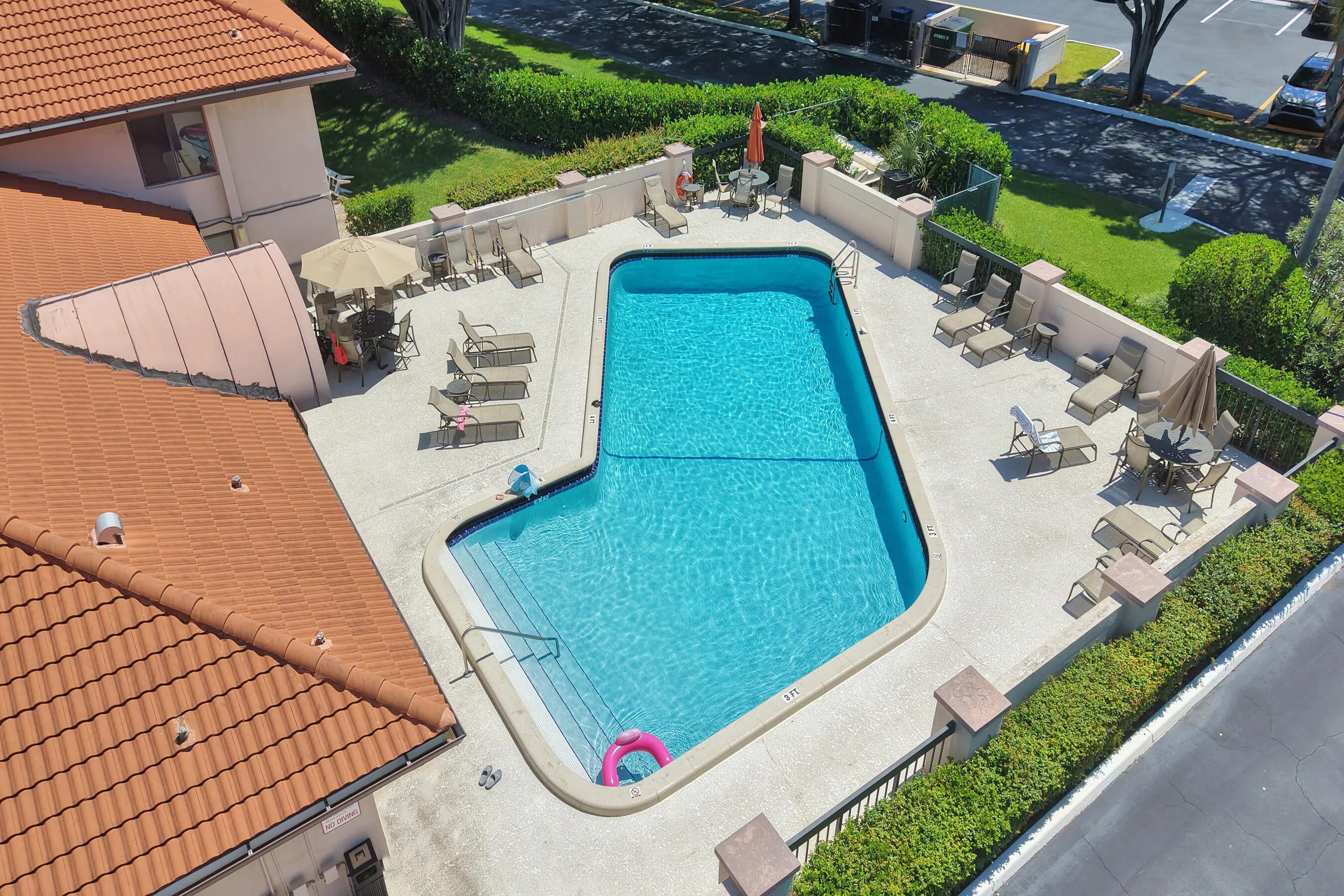 Community Pool!