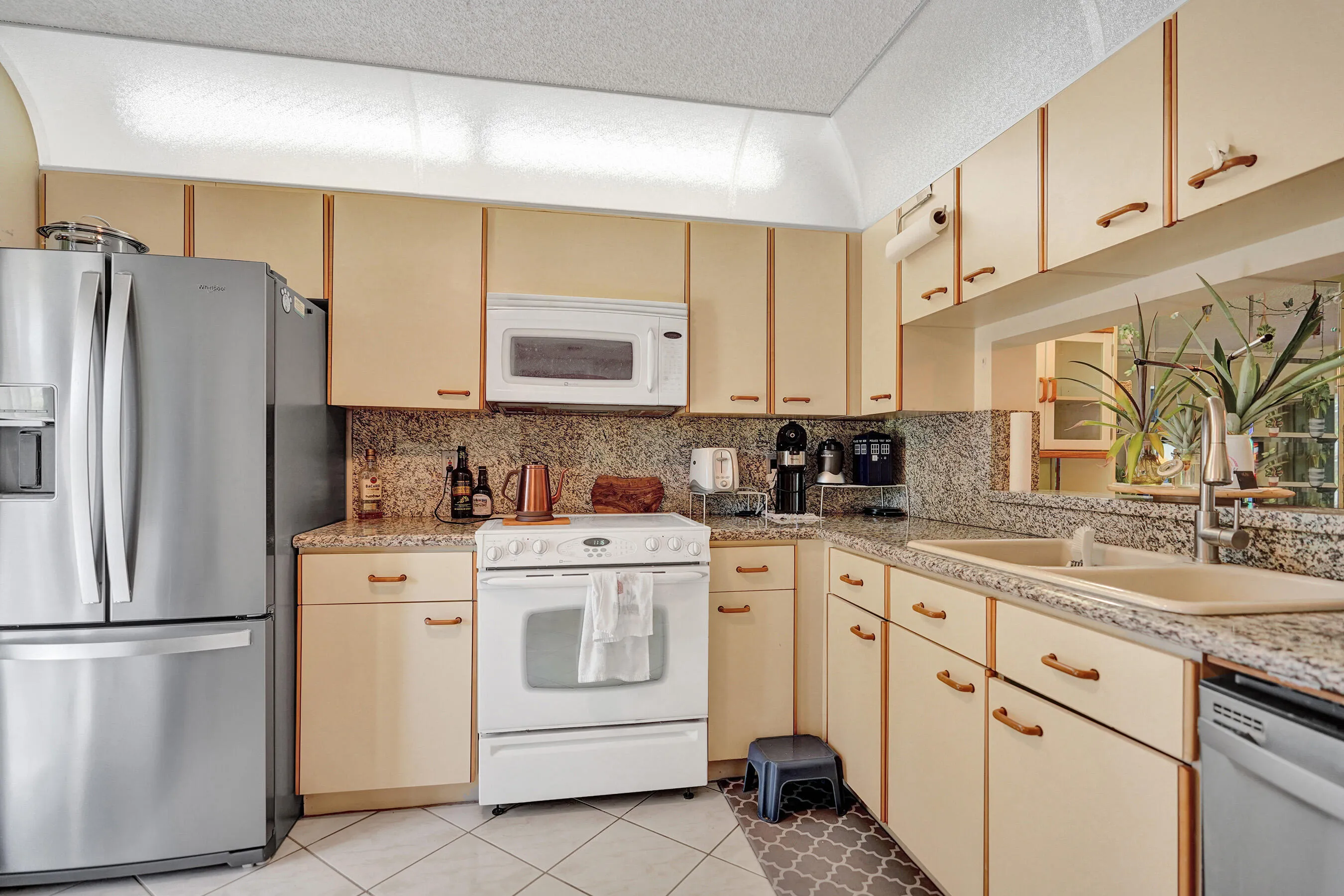 Good size Kitchen