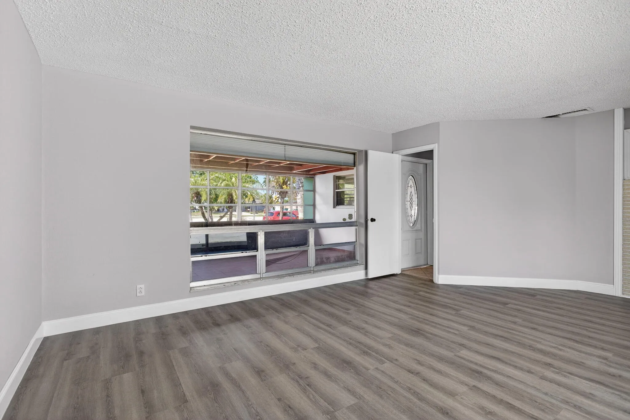 28-web-or-mls-6382-8187