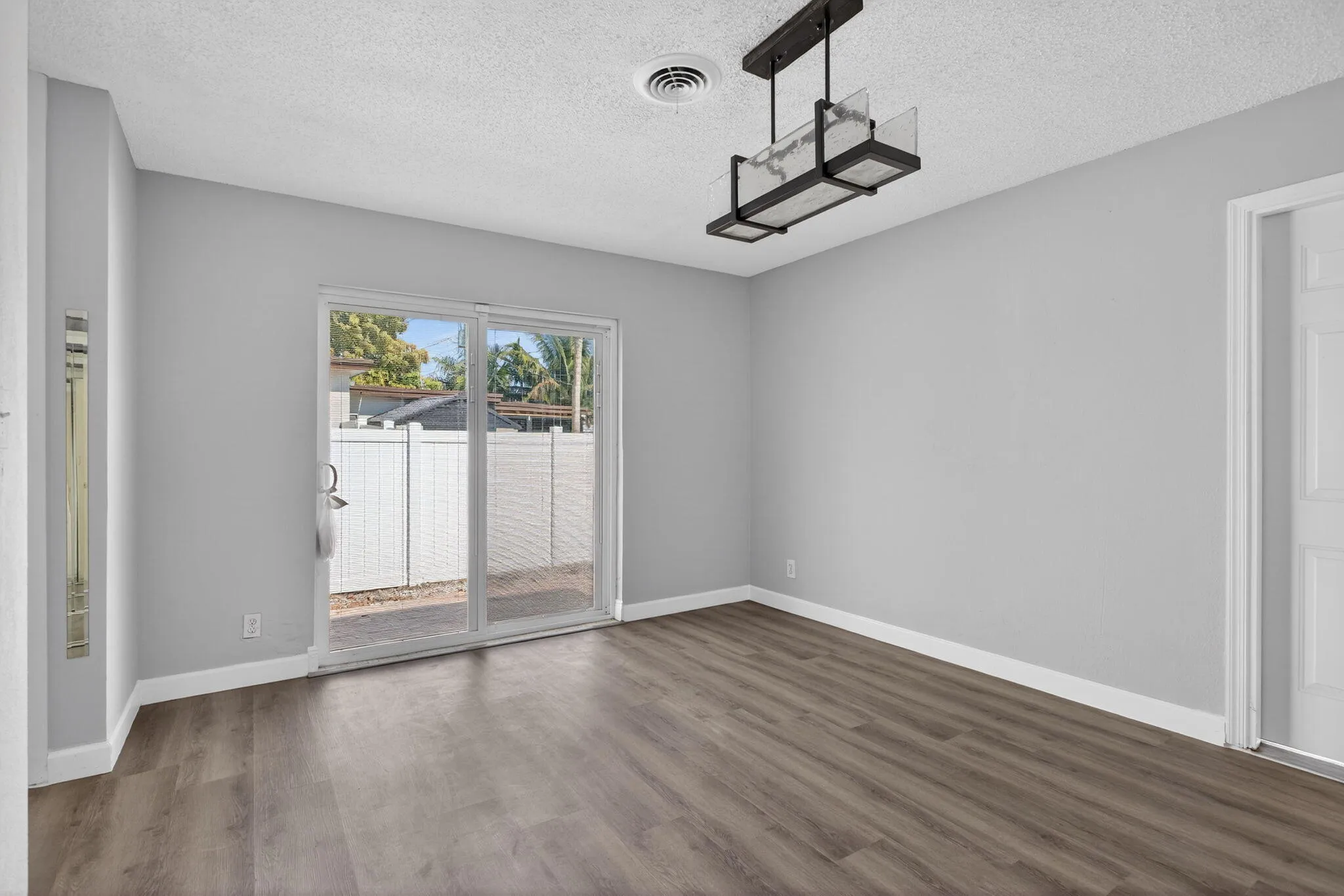 34-web-or-mls-6382-8217