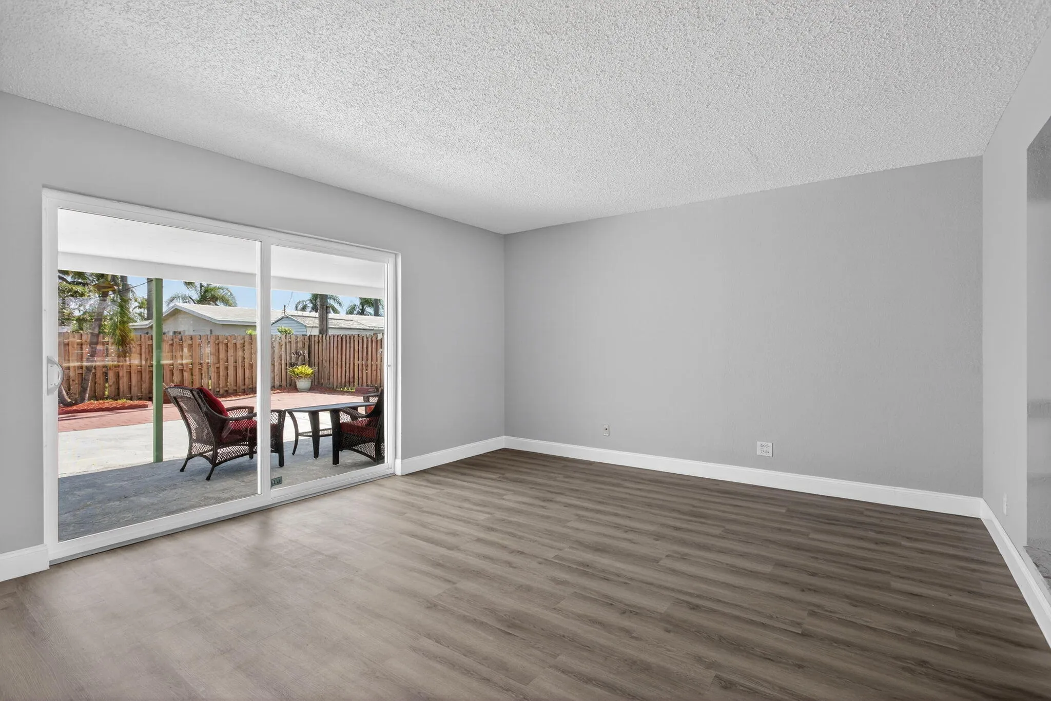 26-web-or-mls-6382-8177