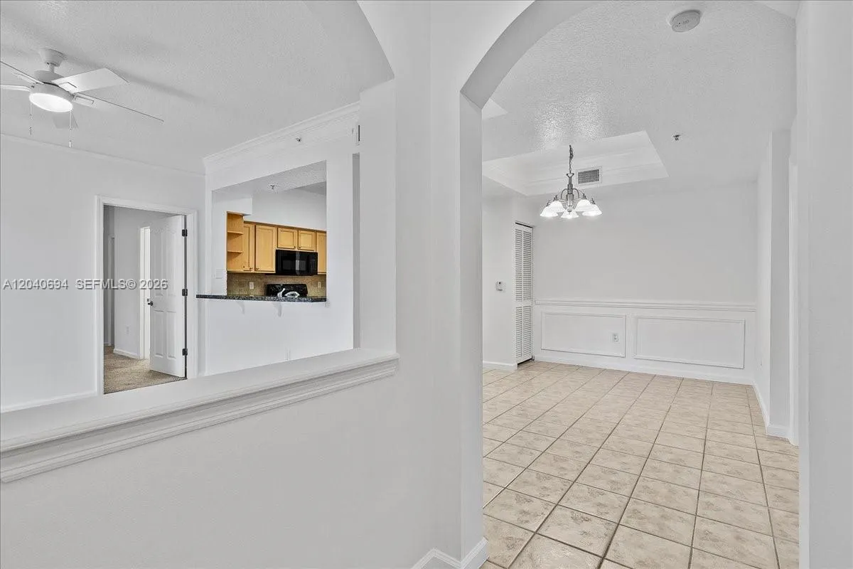 Foyer Entry