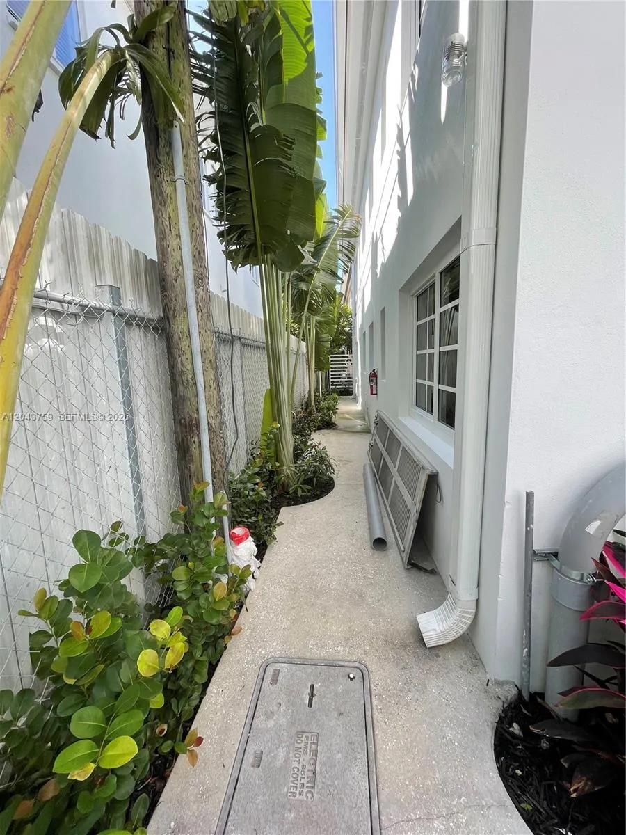 Property photo 100