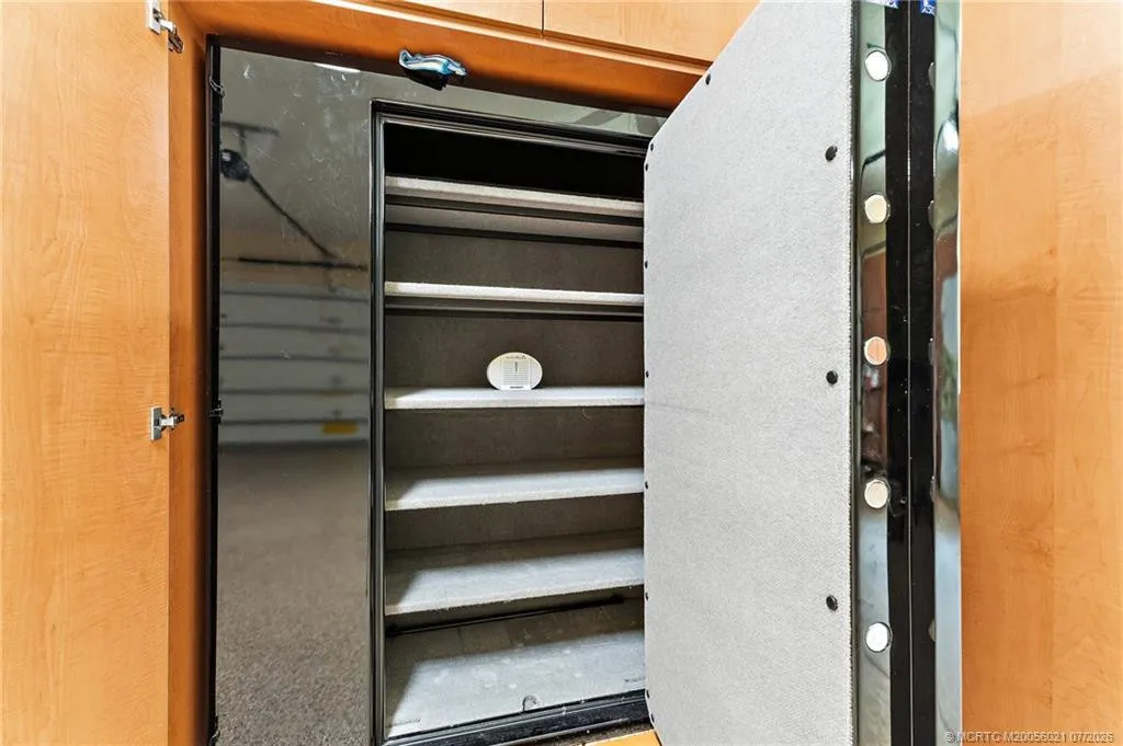 Property photo 63