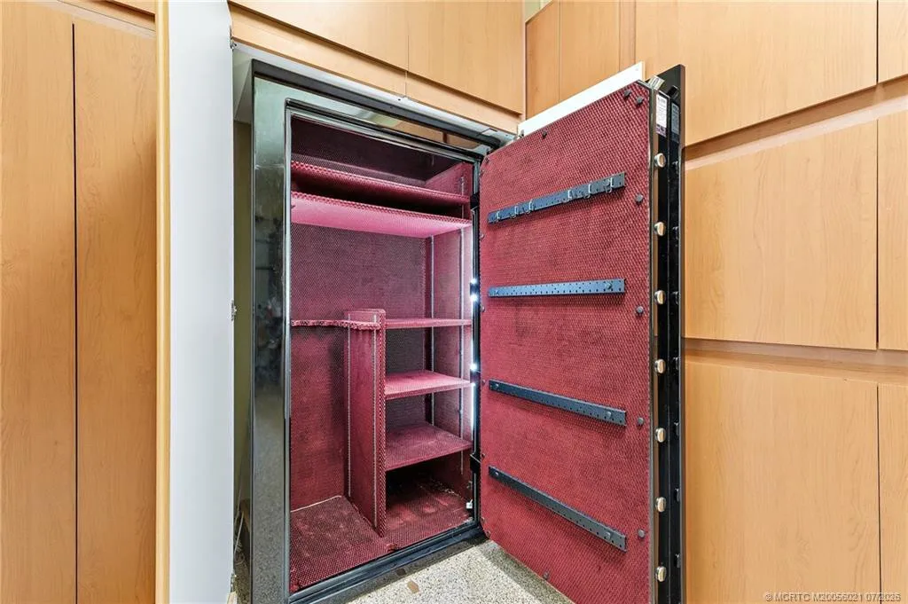 Property photo 64