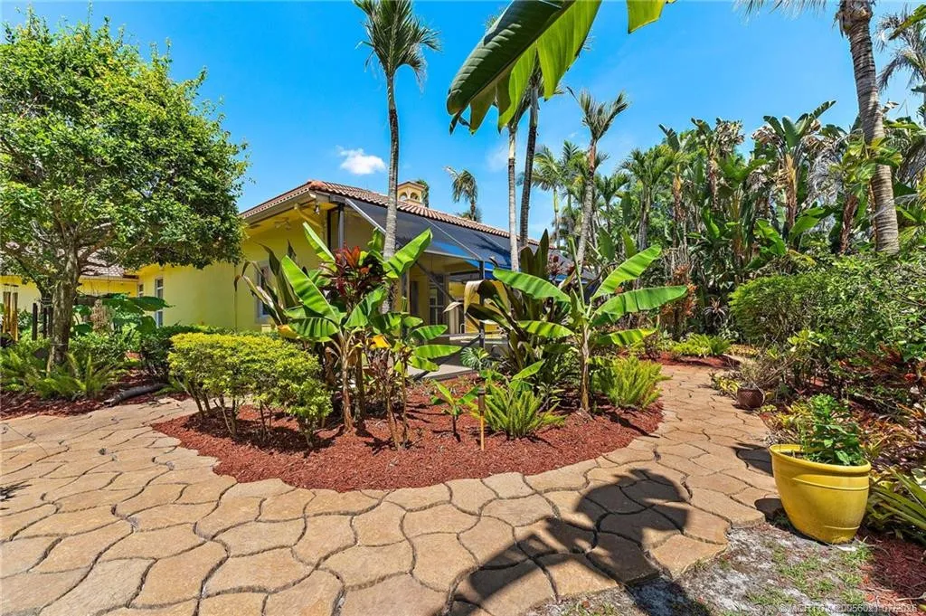 Property photo 93