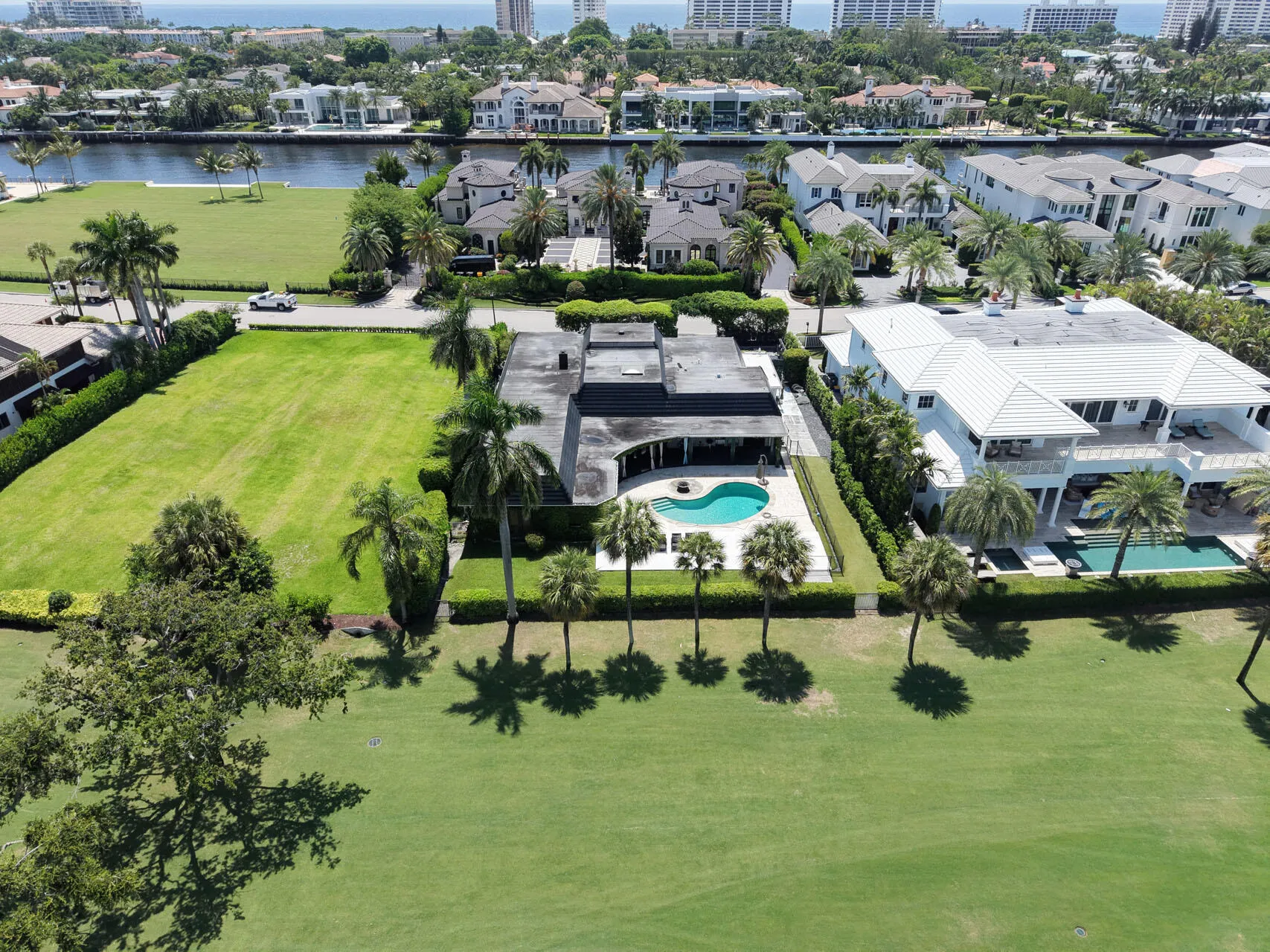 1877_Royal_Palm_Way_Aerials_12