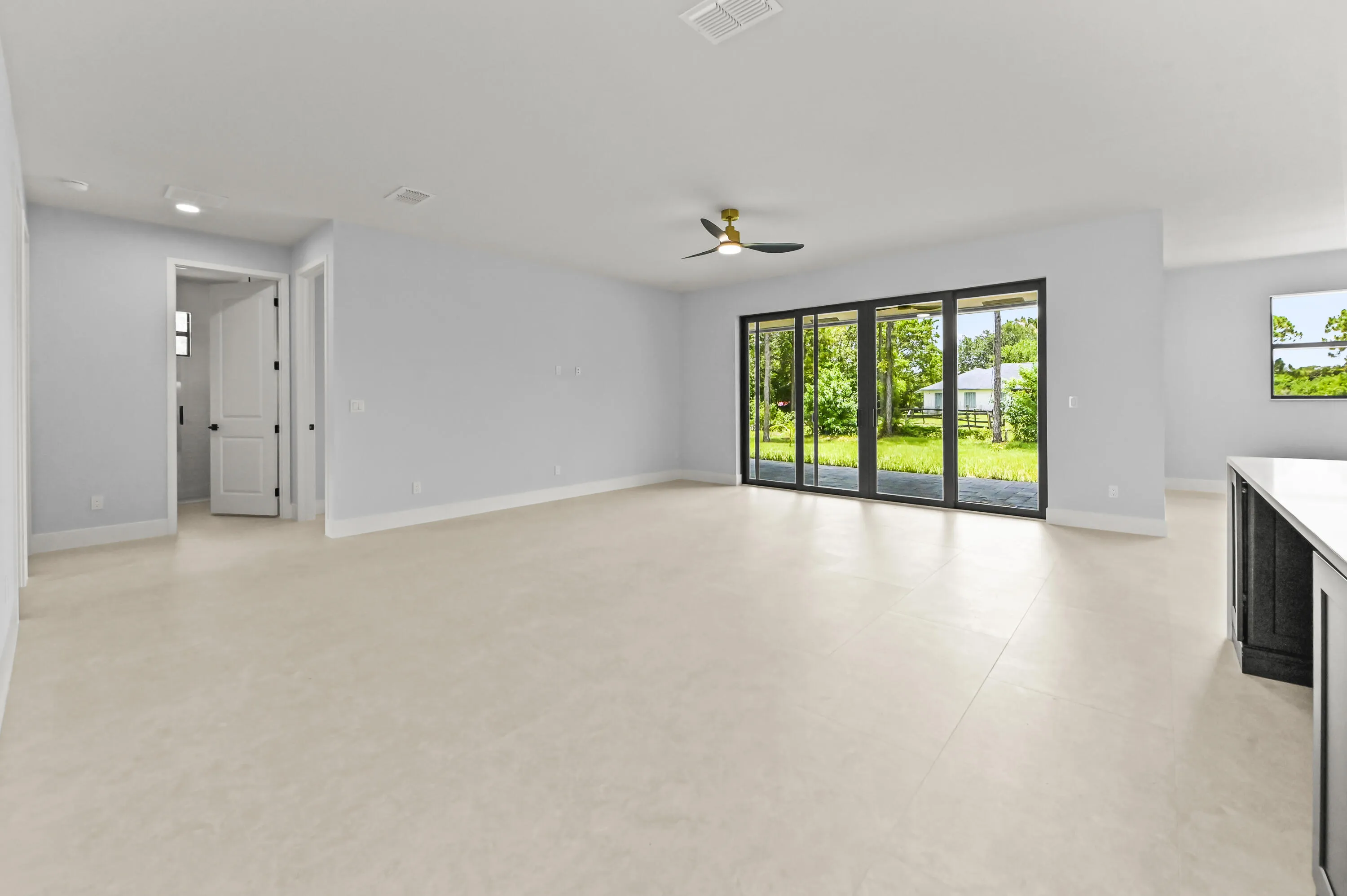 06 Living room 02