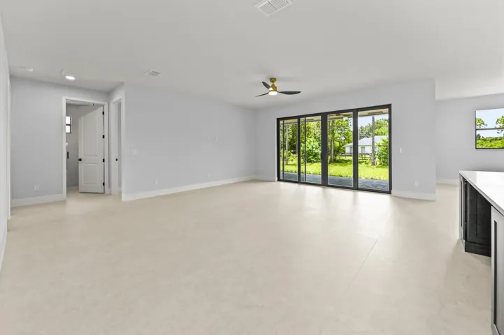 06 Living room 02