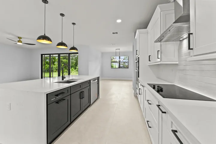 11 Kitchen 03