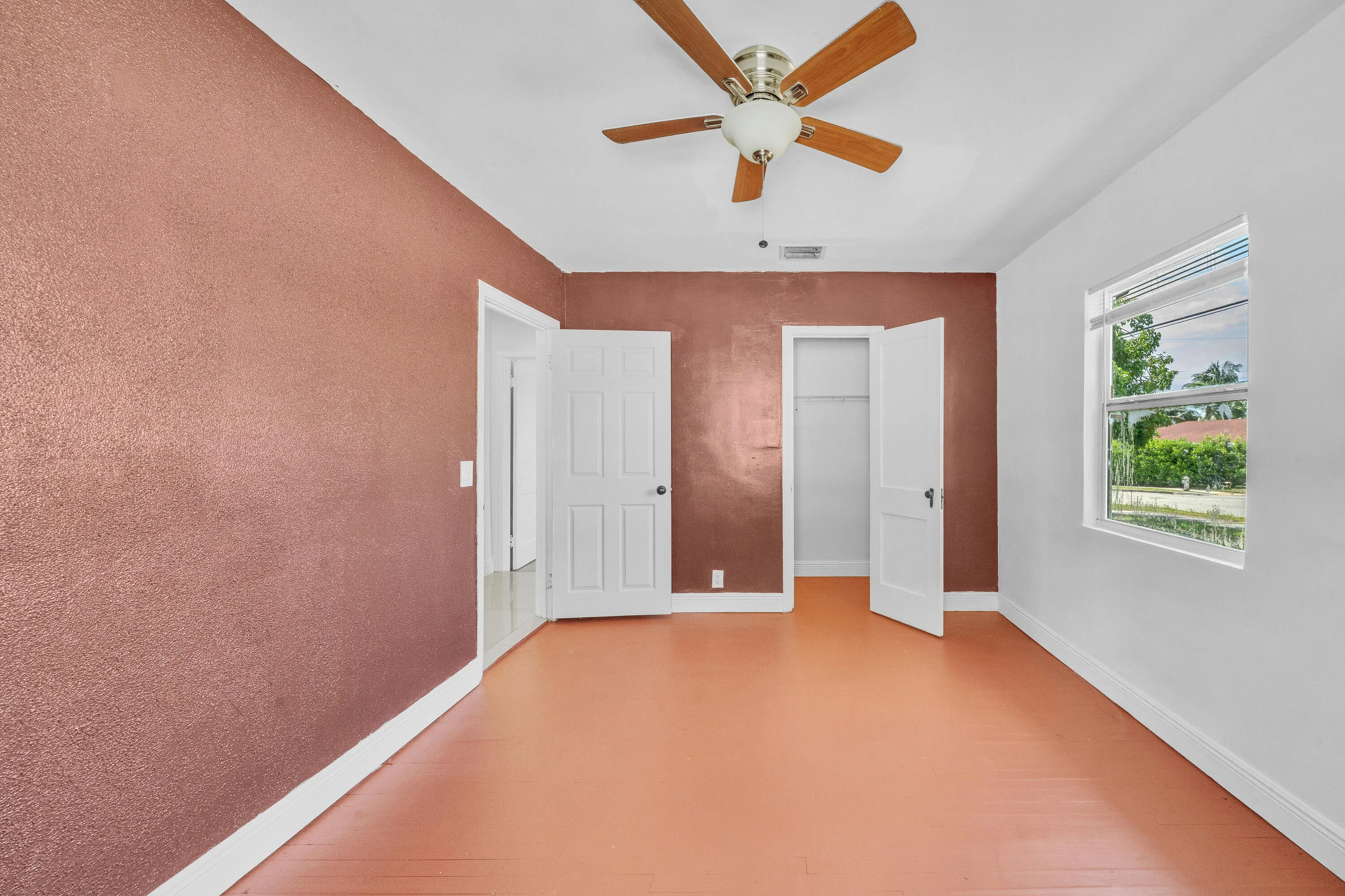 11 Guest Bedroom B (2)