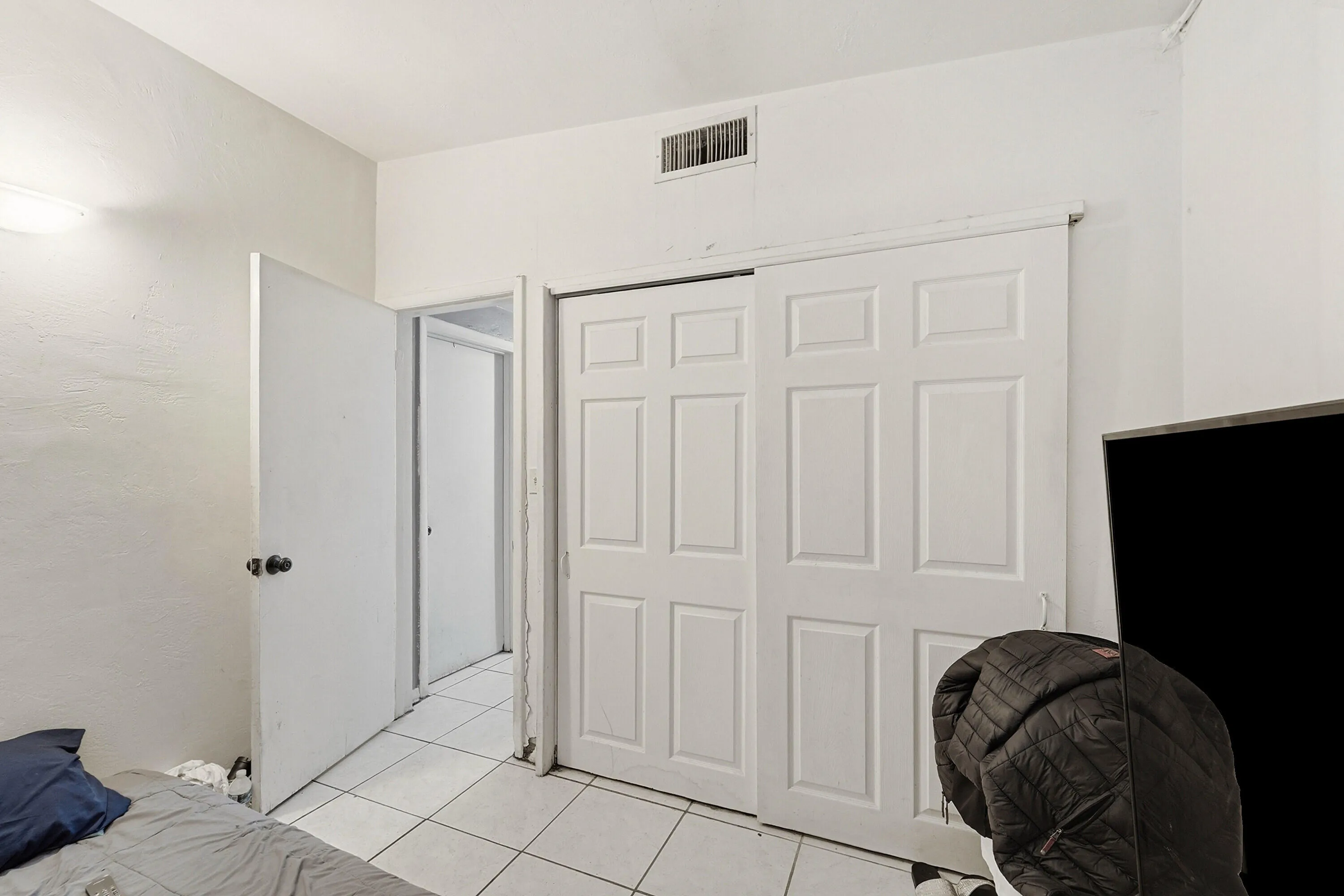 10_bedroom 2