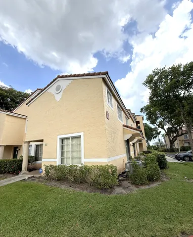 Townhouse Side