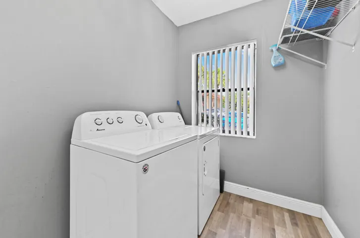 08 Laundry room 01