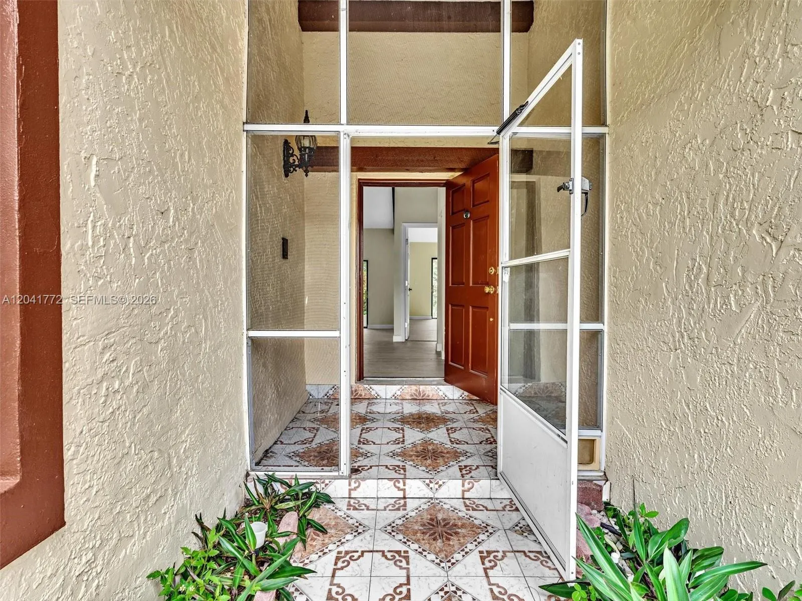 House For Rent8813 PARADISE CTTAMARAC, FL 33321(PARADISE ESTATES)786-600-0063