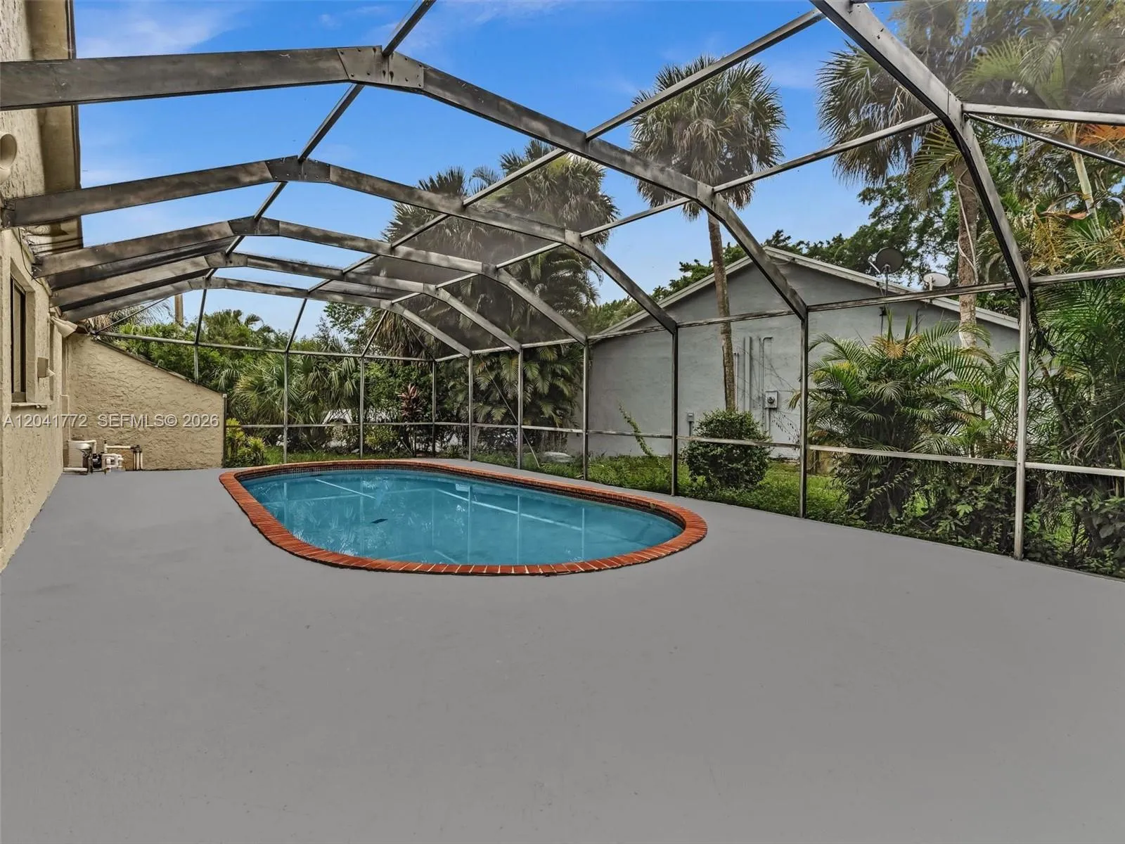 House For Rent8813 PARADISE CTTAMARAC, FL 33321(PARADISE ESTATES)786-600-0063
